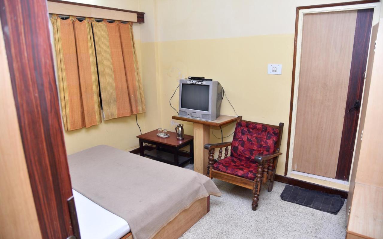 S S Residency Sr Nagar Kanteerava Stadium Mallya Hospital Vfs Global Tech Park Bangalore 호텔 외부 사진